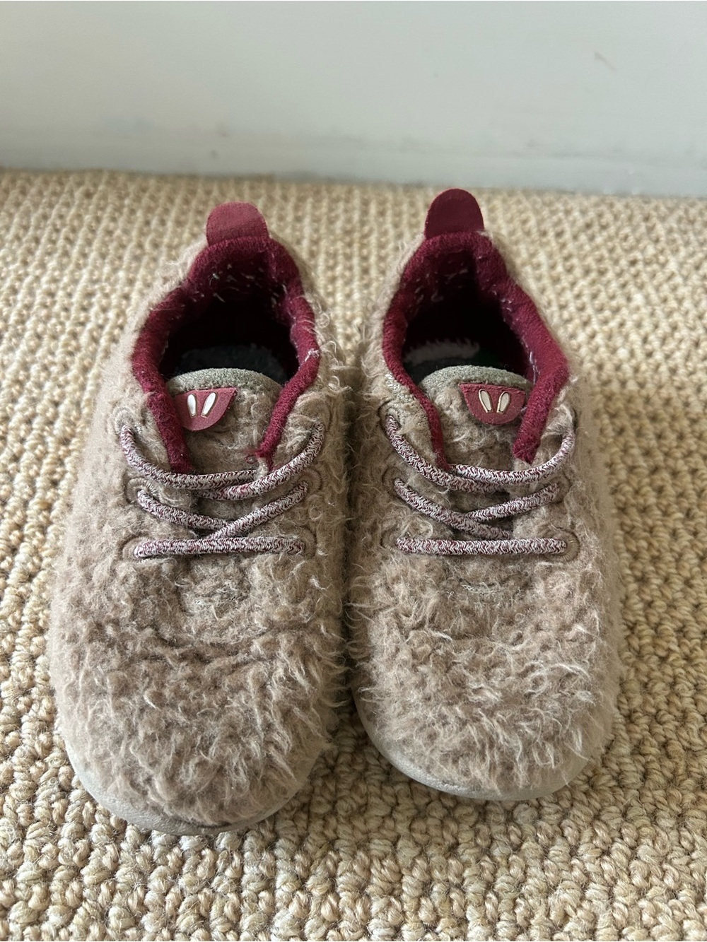 Small birds by Allbirds Limited Edition Year of the Rabbit Slip on Sneakers T9